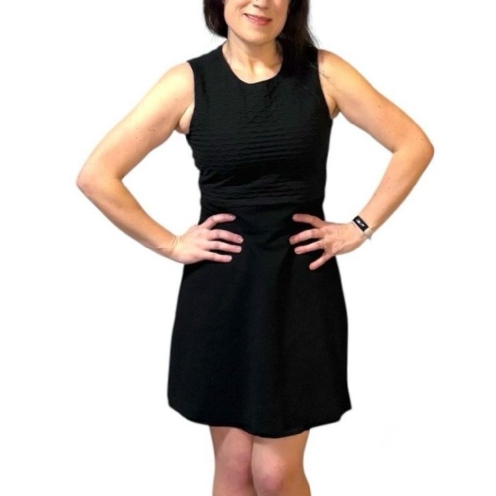 Theory Black Sleeveless Mini Dress- Fit & Flare Textured  - Sz 6 - Like New